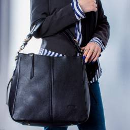 کیف دوشی زنانه پارینه چرم مدل plv210